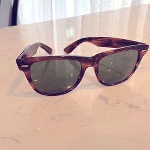 Ray-Ban Wayfarer II, original tortoise sunglasses.